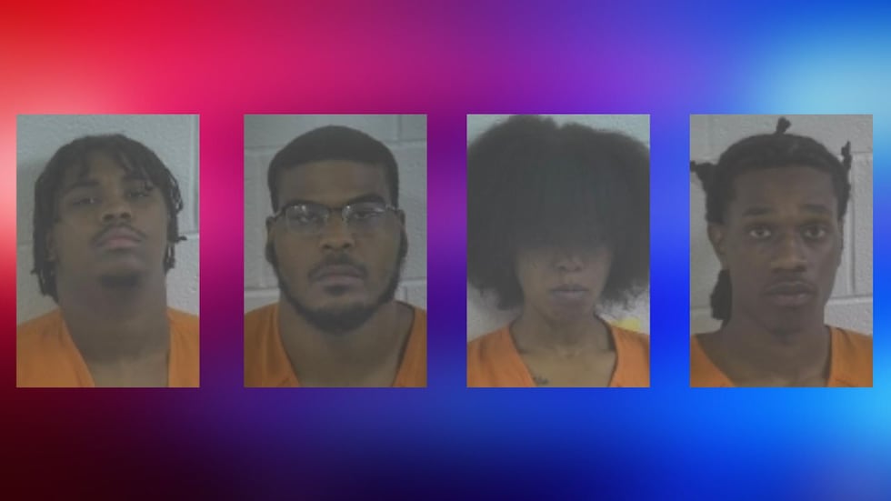 Izquierda hasta derecha: Kenneth Walls, Ra’vichael Strickland, Aaliyah Sims y Richard Scott.
