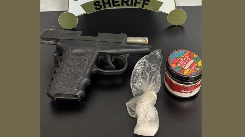 Los agentes de la Oficina del Sheriff del condado de Marshall afirman que una parada de...