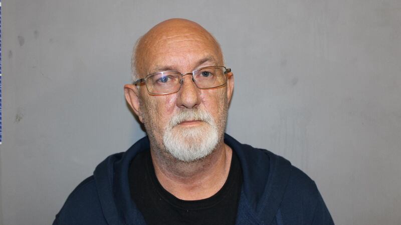 Charles Maynard, de 61 años, fue detenido el jueves 13 de noviembre por tres delitos de...