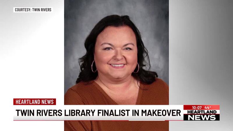 a escuela secundaria Twin Rivers espera honrar a su querida y difunta bibliotecaria, pero...