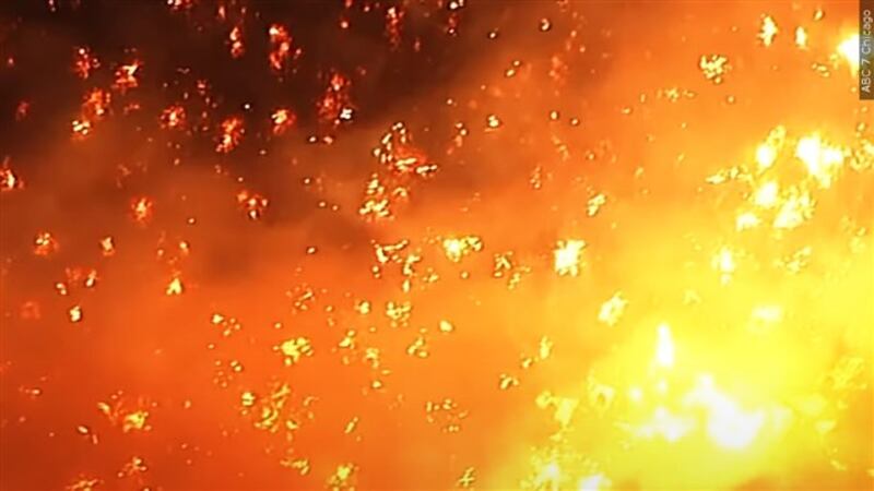 Un hombre de Carbondale fue arrestado en relación con una investigación por incendio el jueves...