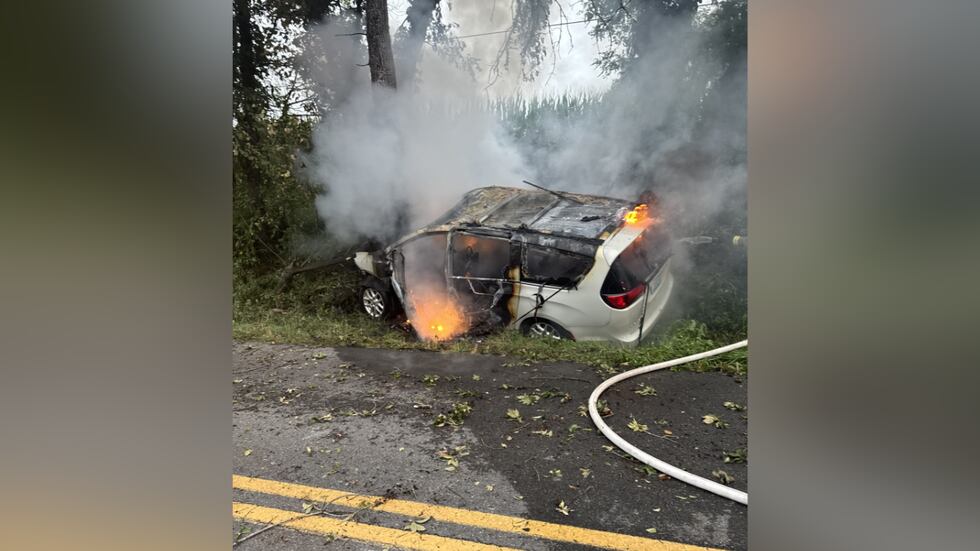 Un hombre de Mayfield, Kentucky, se enfrenta a nuevos cargos tras una investigación de varios...