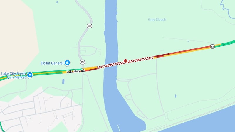 La carretera US 62/US 641 en el puente del río Cumberland ha vuelto a abrirse tras un...