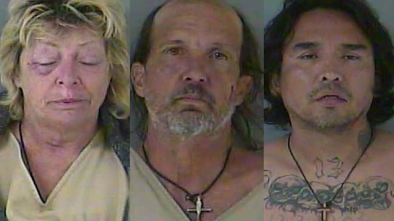 Izquierda a derecha: Tammy K. Roof, Kevin R. Kesling y Lindsey A. Iron-Road