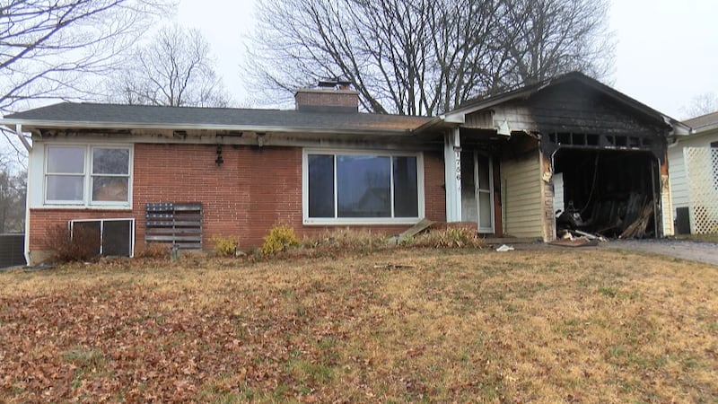Los bomberos combatieron un incendio nocturno en una vivienda de Cape Girardeau.