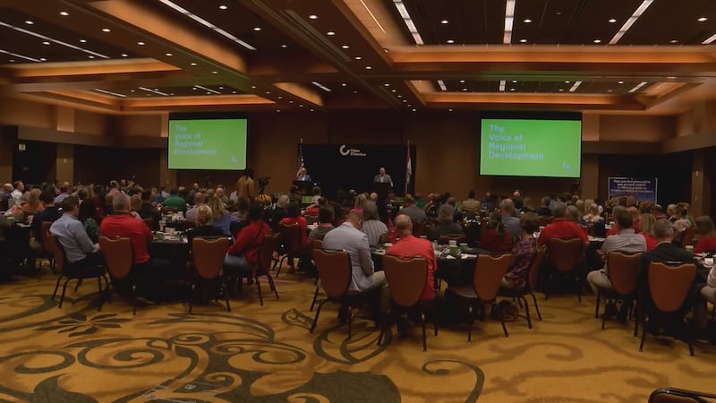 Los candidatos a la alcaldía de Cape Girardeau se enfrentaron cara a cara en un debate sobre...