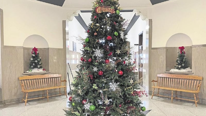 El viernes tendrá lugar en el condado de McCracken una ceremonia de encendido del árbol para...