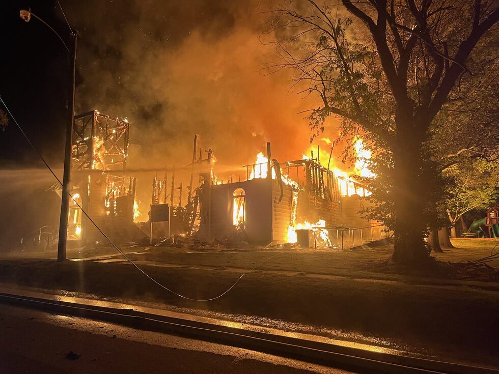 El miércoles 24 de abril, a las 4:13 de la madrugada, los bomberos recibieron un aviso de...