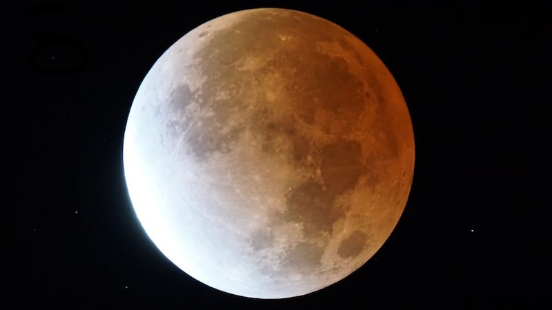 El martes 3 de marzo, a primera hora de la mañana, se podrá ver un eclipse lunar total, y la...
