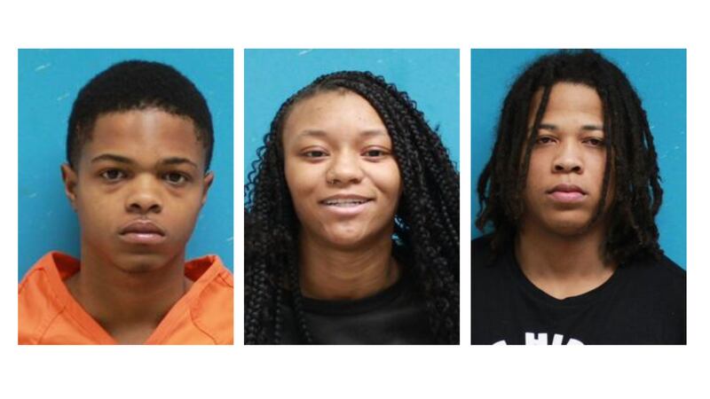 De izquierda a derecha: Tre'Marion Jones, 20, de Cape Girardeau; Yaunique Cain, 21, de Cape...