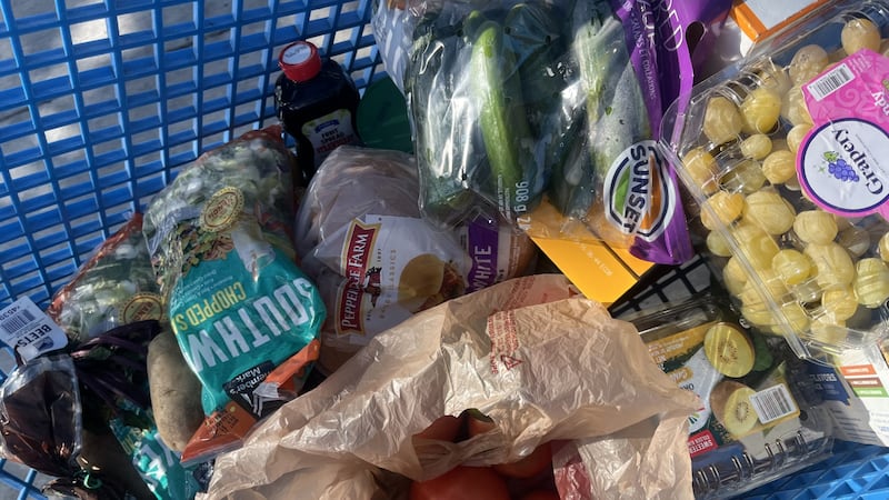 Familias beneficiarias del WIC fueron exhortadas a continuar atendiendo a sus citas y redimir...