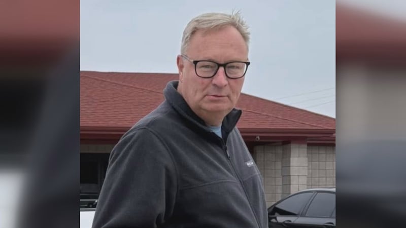 La Oficina del Sheriff del condado de Graves informa que Wesley L. Klapp, de 54 años, del...