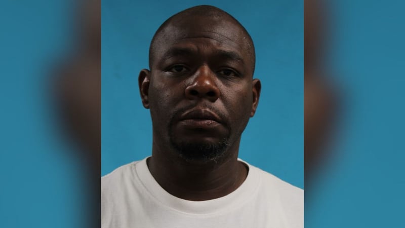 Robert E. Simmons, de 46 años, de Cape Girardeau, se declaró culpable el martes 7 de abril.