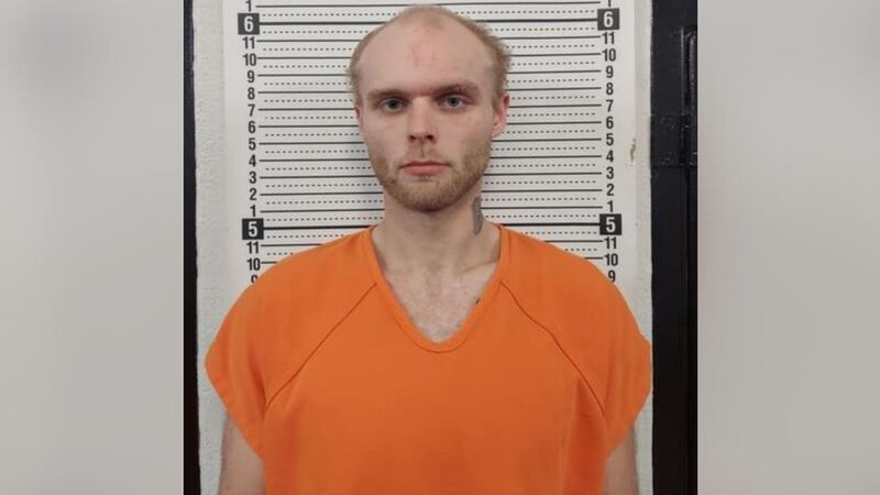 Scott, Hayden Carter de Bllodgett, Mo. Fue arrestado el pasado martes, 30 de septiembre. Él...