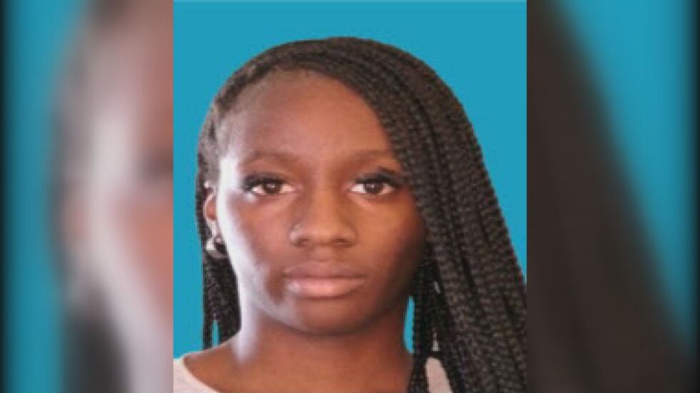 Jennings figura en la lista de personas desaparecidas activas de la Patrulla de Carreteras del...