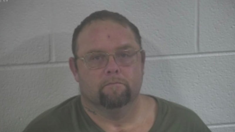 Richard Heard, de 43 años, fue detenido acusado de los delitos graves de receptación de bienes...