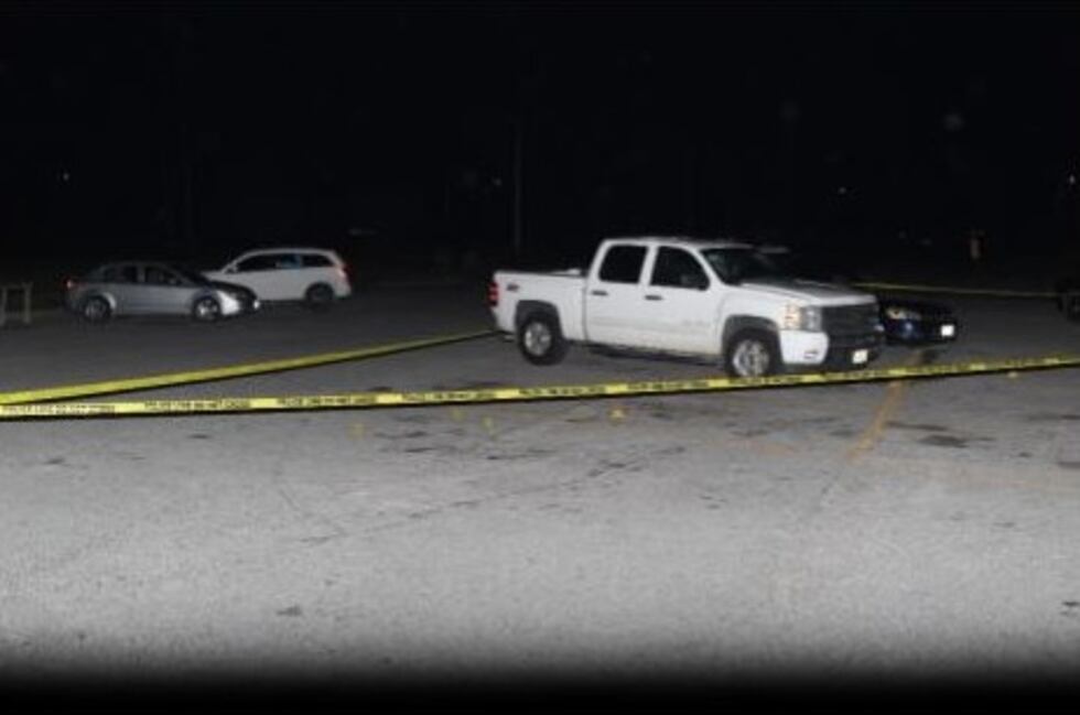 La policía de Poplar Bluff está investigando un tiroteo ocurrido durante la noche que dejó a...