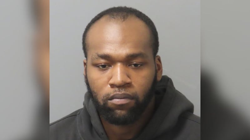 Johnnie Malik Walker, de 25 años, fue acusado el 25 de marzo de asesinato en primer grado,...