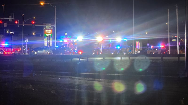 Los equipos respondieron a un accidente en William y Kinghshighway el martes por la noche, 30...