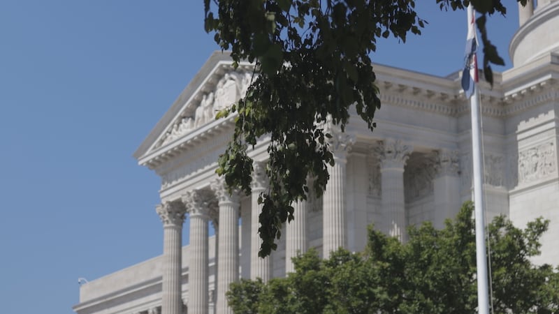 La Cámara de Representantes de Missouri aprobó el jueves su primer proyecto de ley del año,...