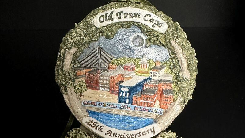 Old Town Cape ha anunciado oficialmente que ya está disponible el adorno navideño de este año.