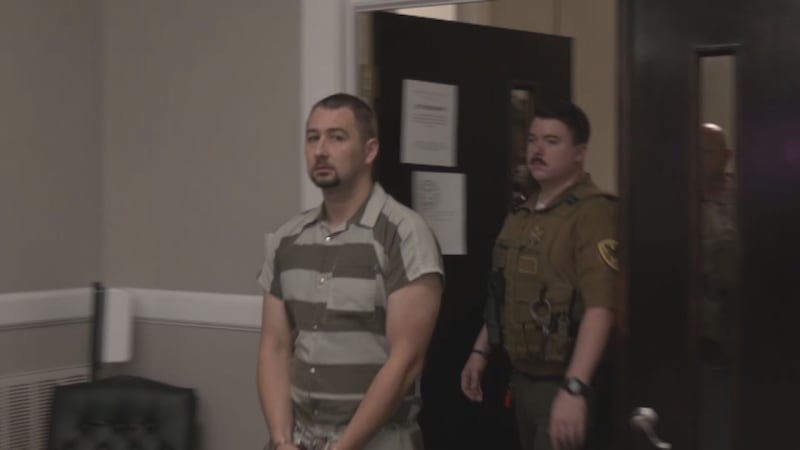 Austin Drummond, el hombre acusado de matar a cuatro personas en Tiptonville, Tennessee,...