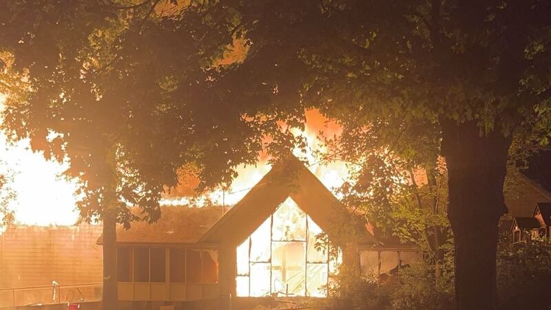 El miércoles 24 de abril, a las 4:13 de la madrugada, los bomberos recibieron un aviso de...