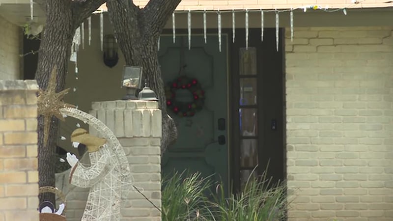 Llamada de vecina para reportar un perro muerto lleva a la policía a dar con una menor de 12...